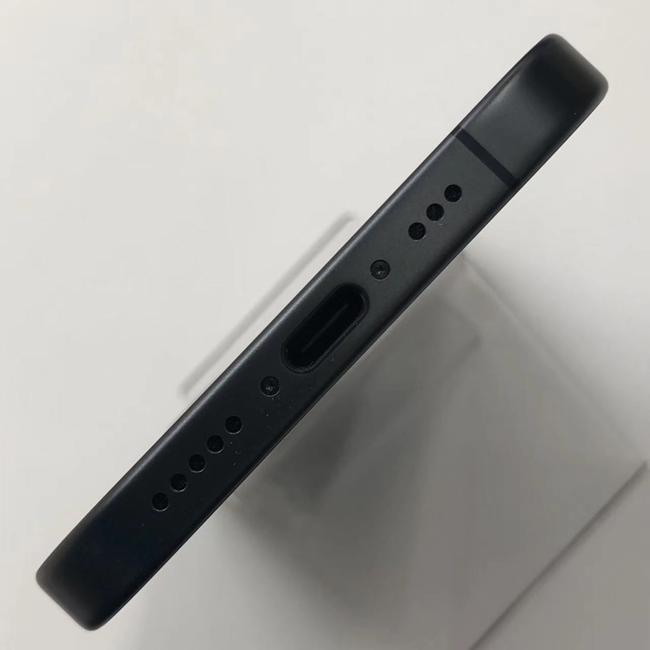 iPhone 17 256GB ブラック MG674J/A Apple版SIMフリー 新品同様