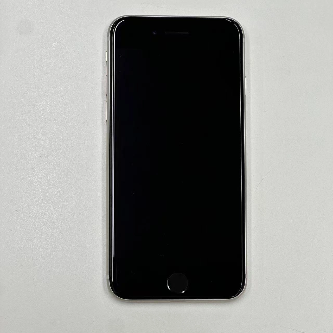 iPhoneSE 第3世代 64GB スターライト MMYD3J/A SoftBank版SIMフリー