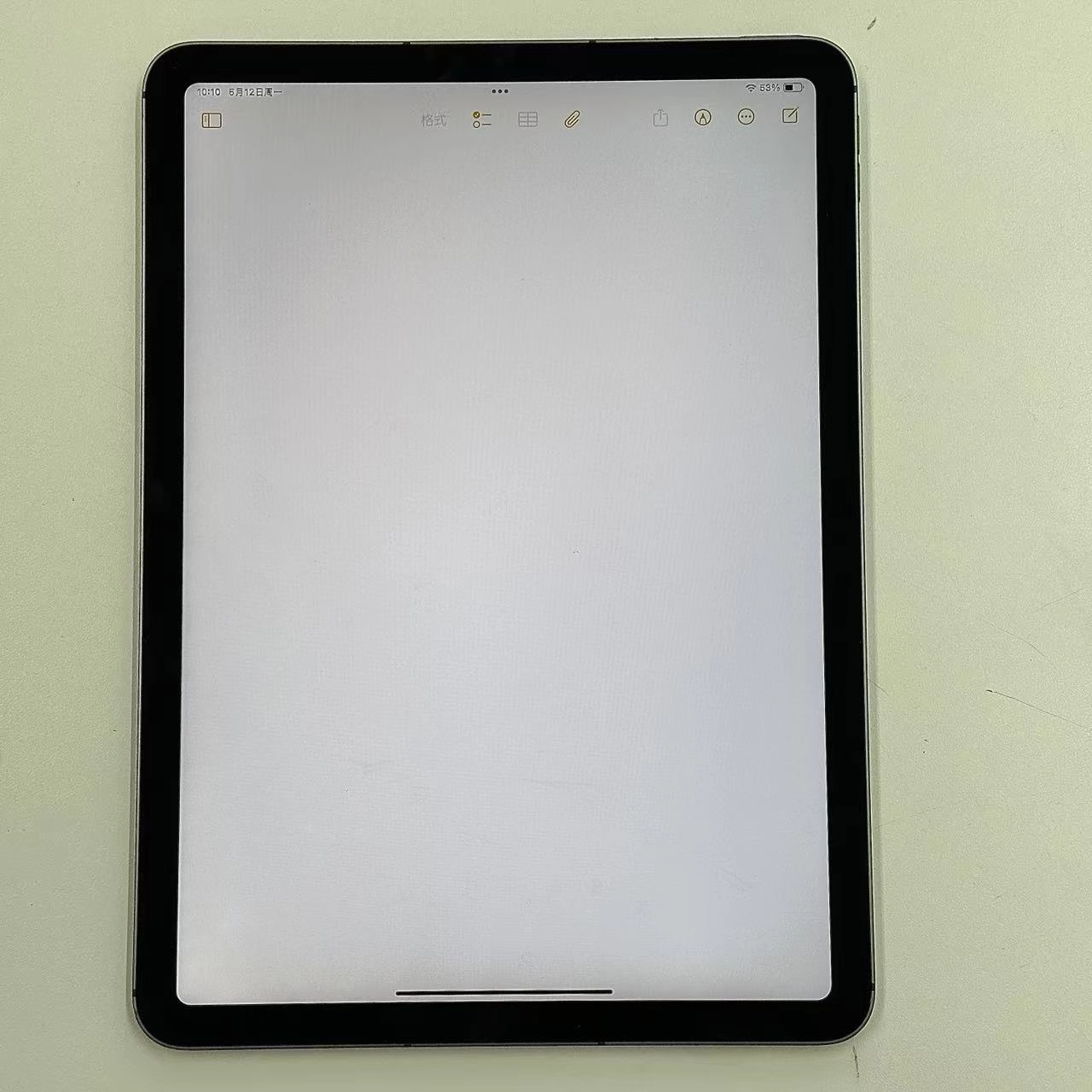 iPad Air 第5世代 64GB MM6R3J/A docomo版SIMフリー 訳あり品 スペースグレイ