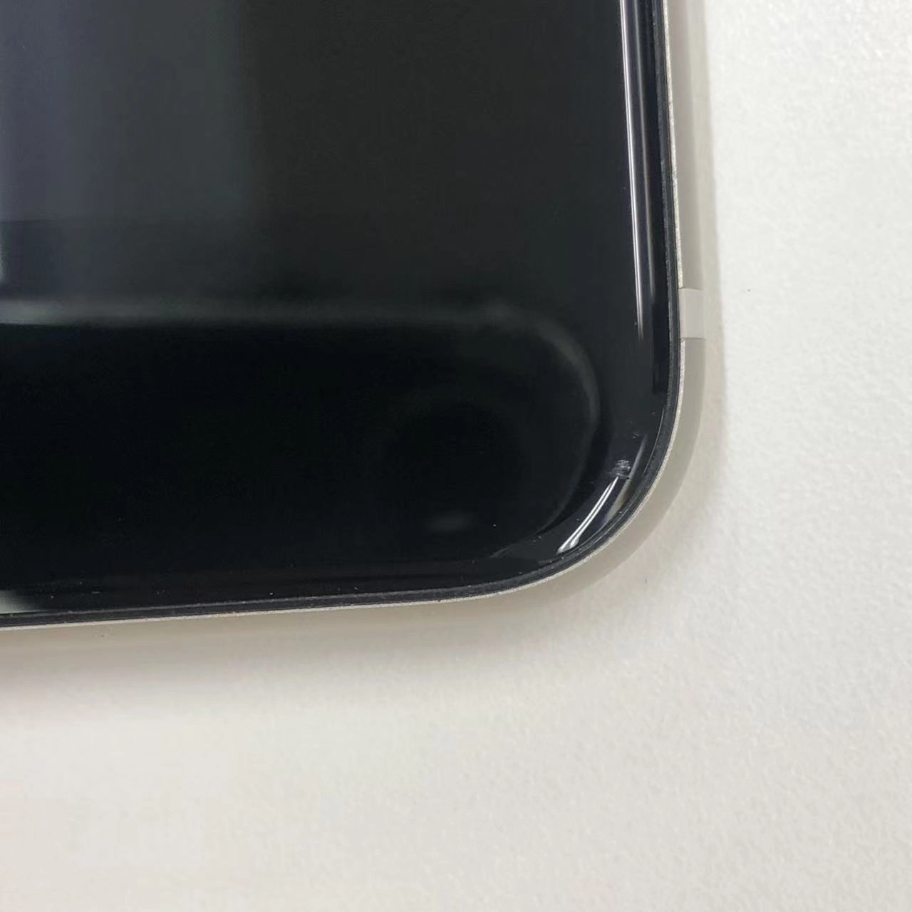 iPhoneSE 第3世代 64GB スターライト MMYD3J/A SoftBank版SIMフリー