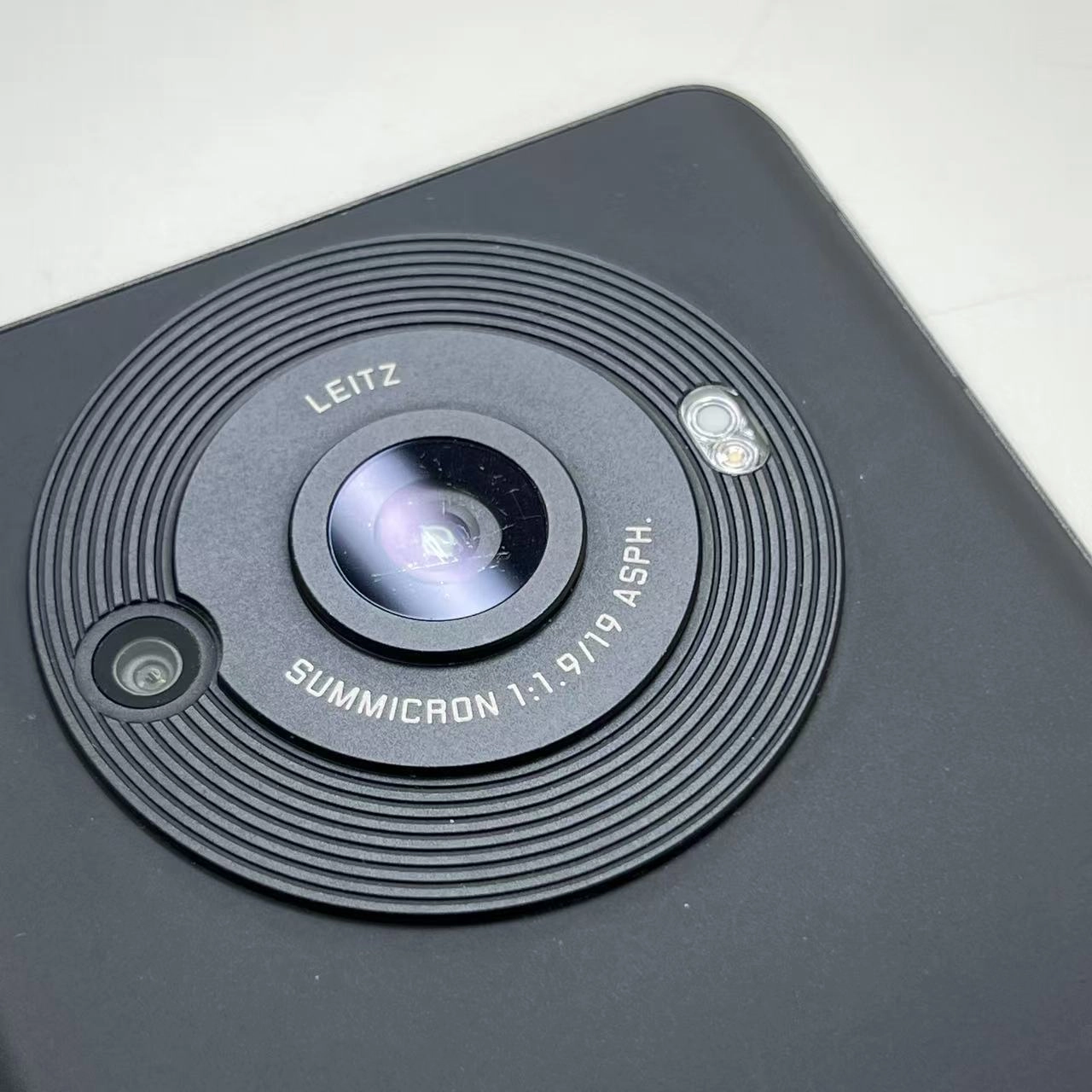 AQUOS R8 pro 12GB/256GB ブラック SH-51D docomo版SIMフリー