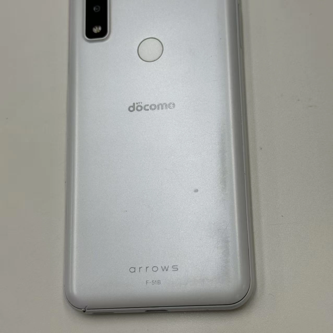 arrows We 64GB ホワイト F-51B docomo版SIMフリー
