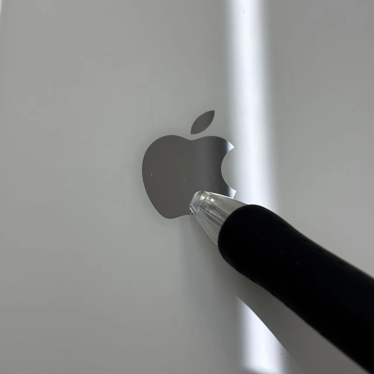 iPhone14 128GB スターライト MPUQ3J/A docomo版SIMフリー