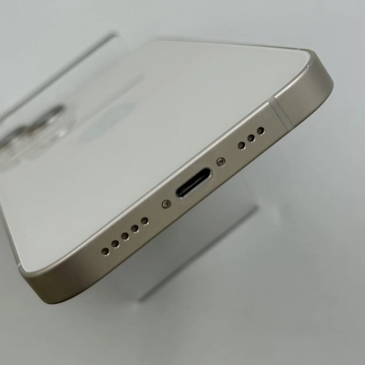 iPhone14 128GB スターライト MPUQ3J/A Apple版SIMフリー 美品