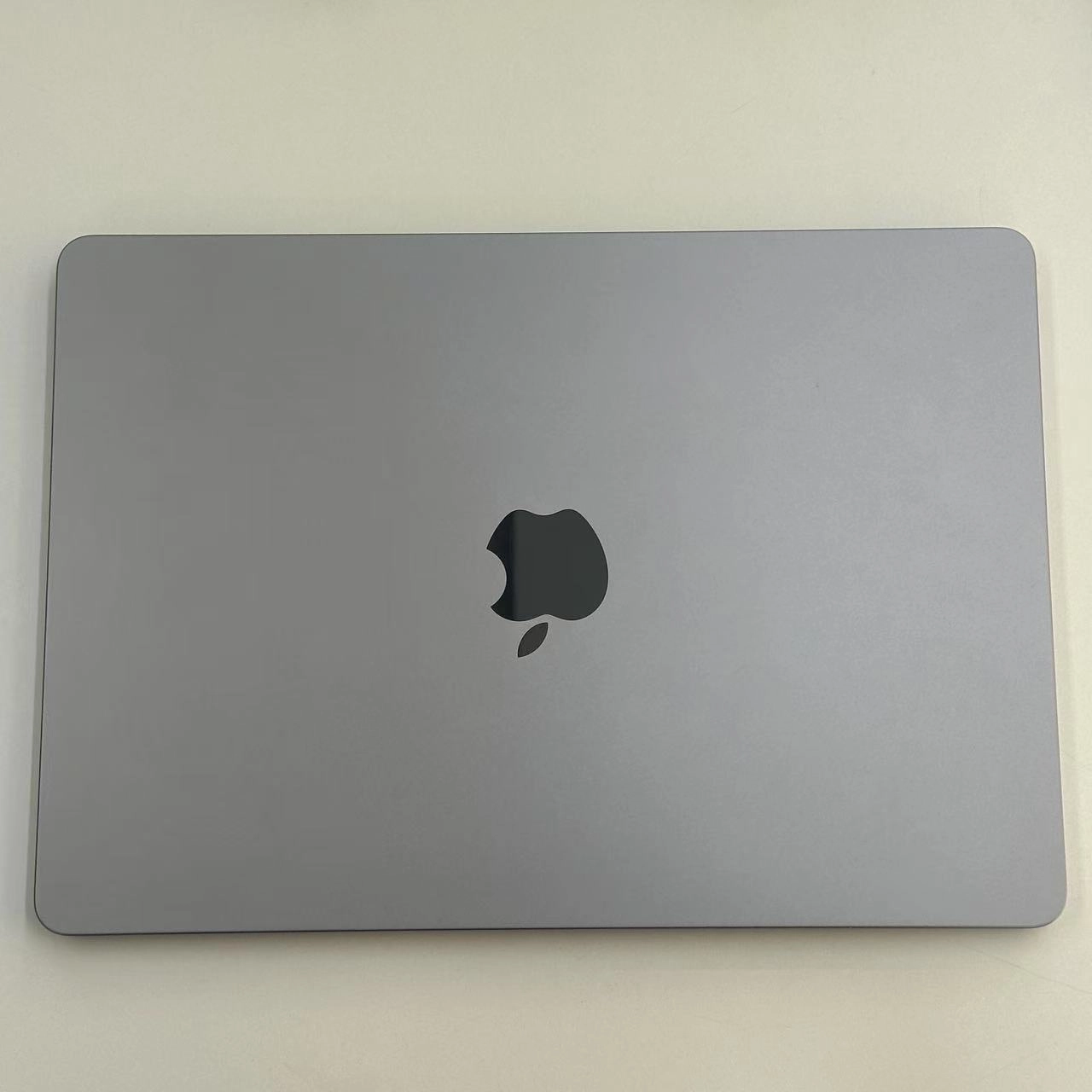 MacBook Air M2 2022 8GB 256GB A2681 極美品 スペースグレイ