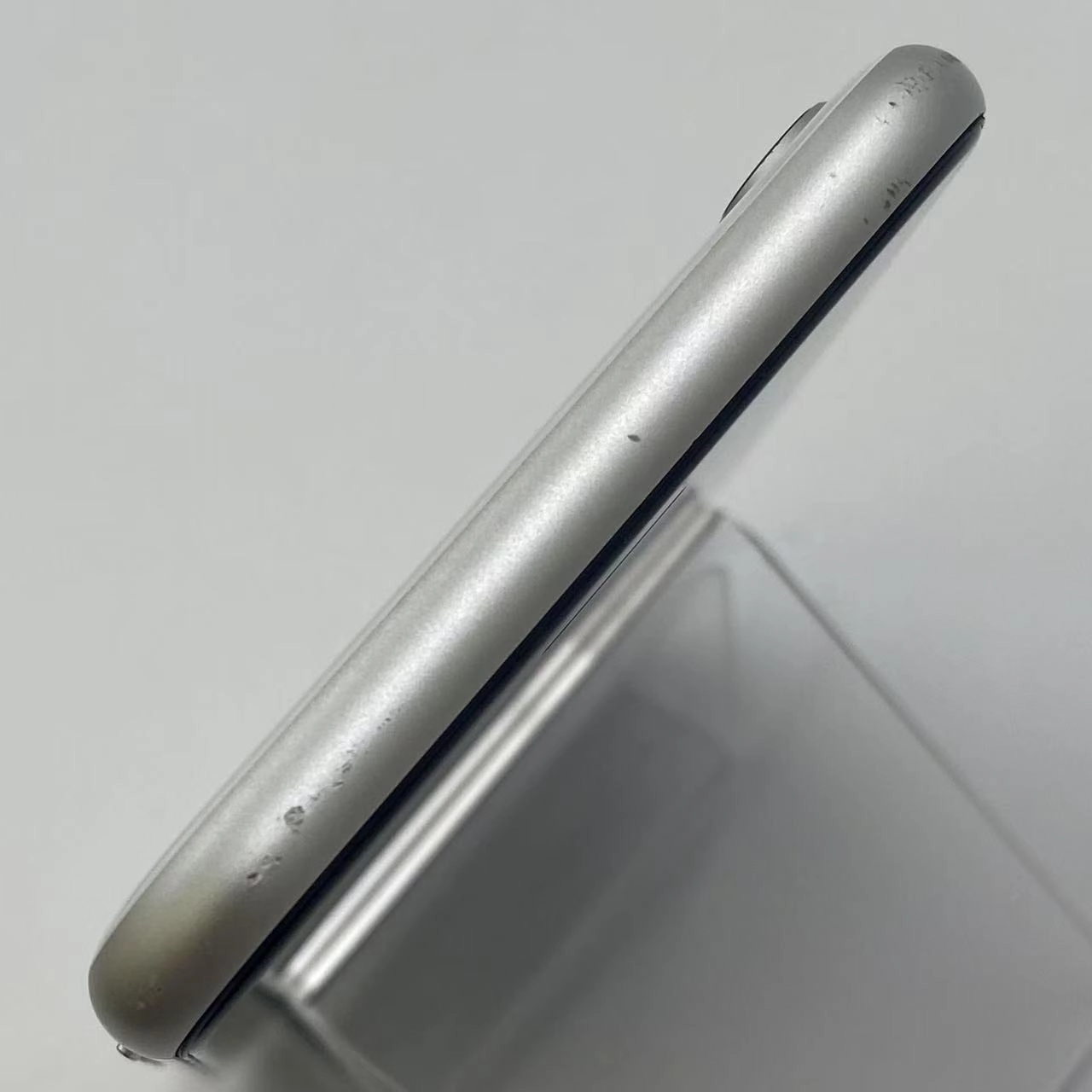 iPhoneSE 第2世代 256GB MXVU2J/A SoftBank版SIMフリー ホワイト