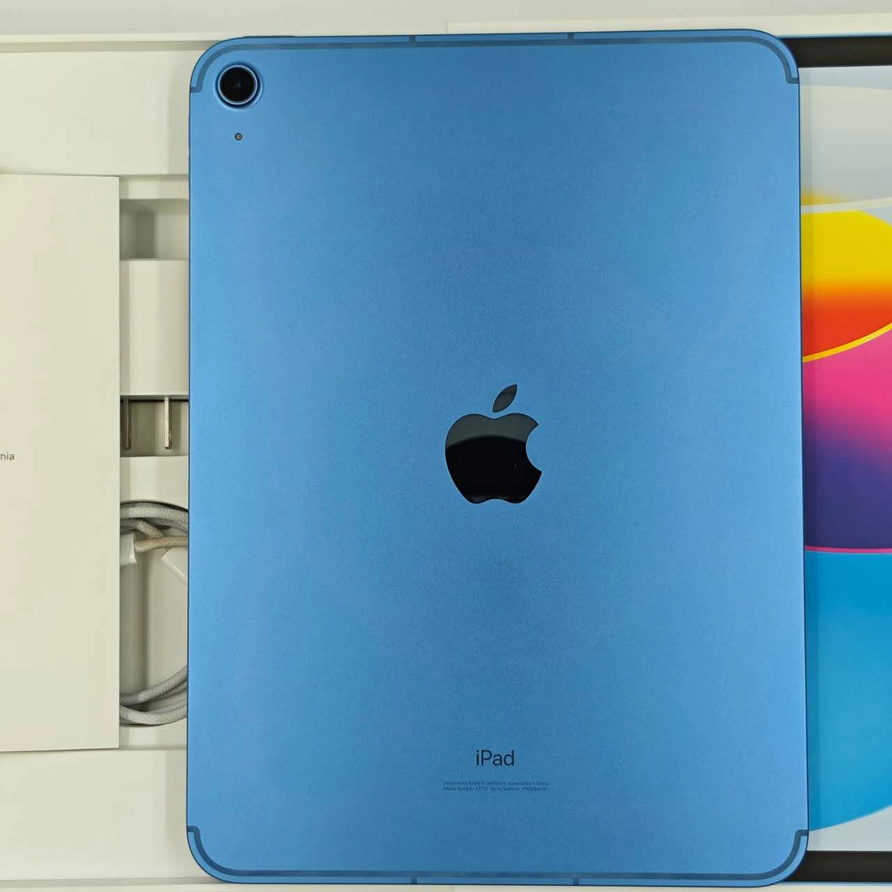 iPad 第10世代 64GB ブルー MQ6K3J/A AU版SIMフリー 美品 au