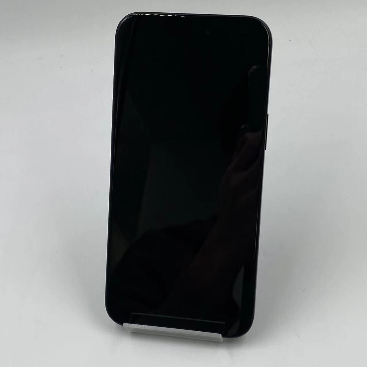 iPhone16 Plus 128GB ブラック NXVA3J/A Apple版SIMフリー 未使用品