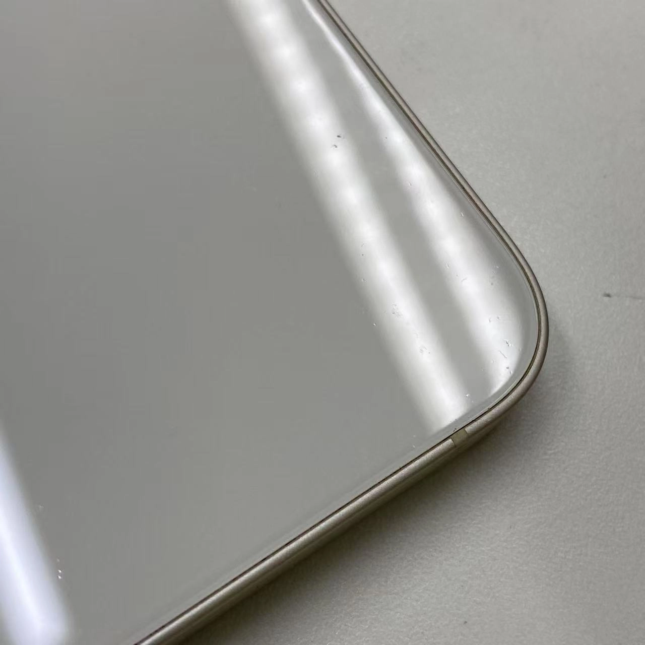 iPhone13 128GB スターライト MLND3J/A SoftBank版SIMフリー