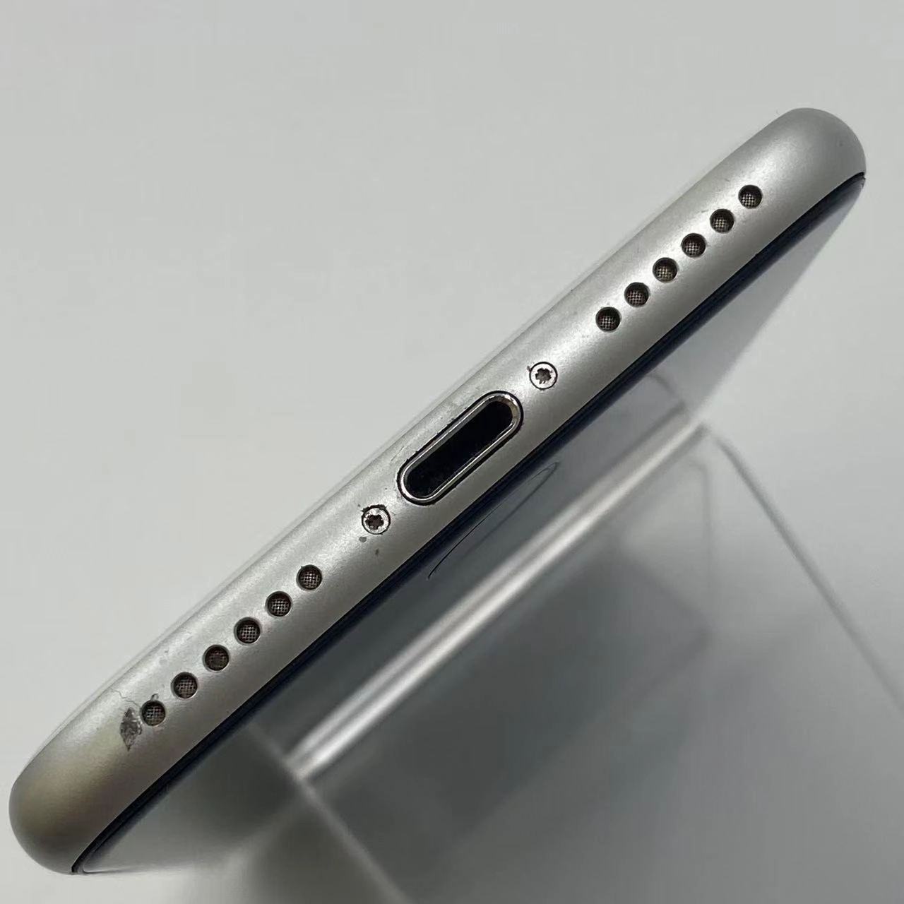 iPhoneSE 第2世代 256GB MXVU2J/A SoftBank版SIMフリー ホワイト