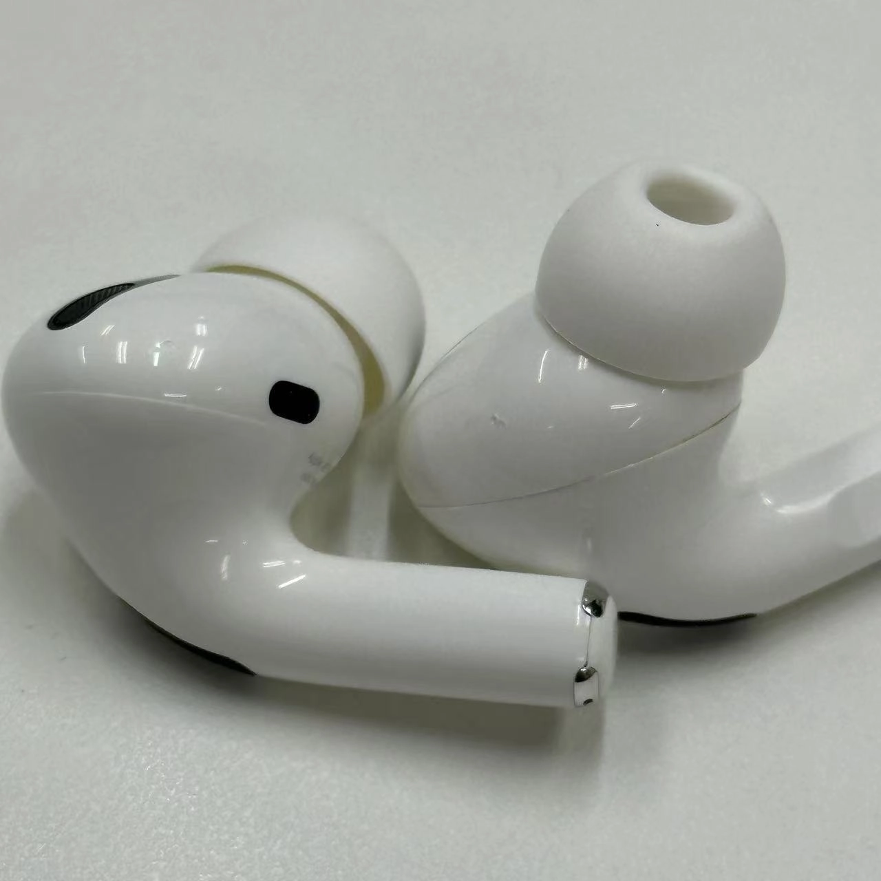 AirPods Pro 第1世代 2019年モデル ホワイト A2084